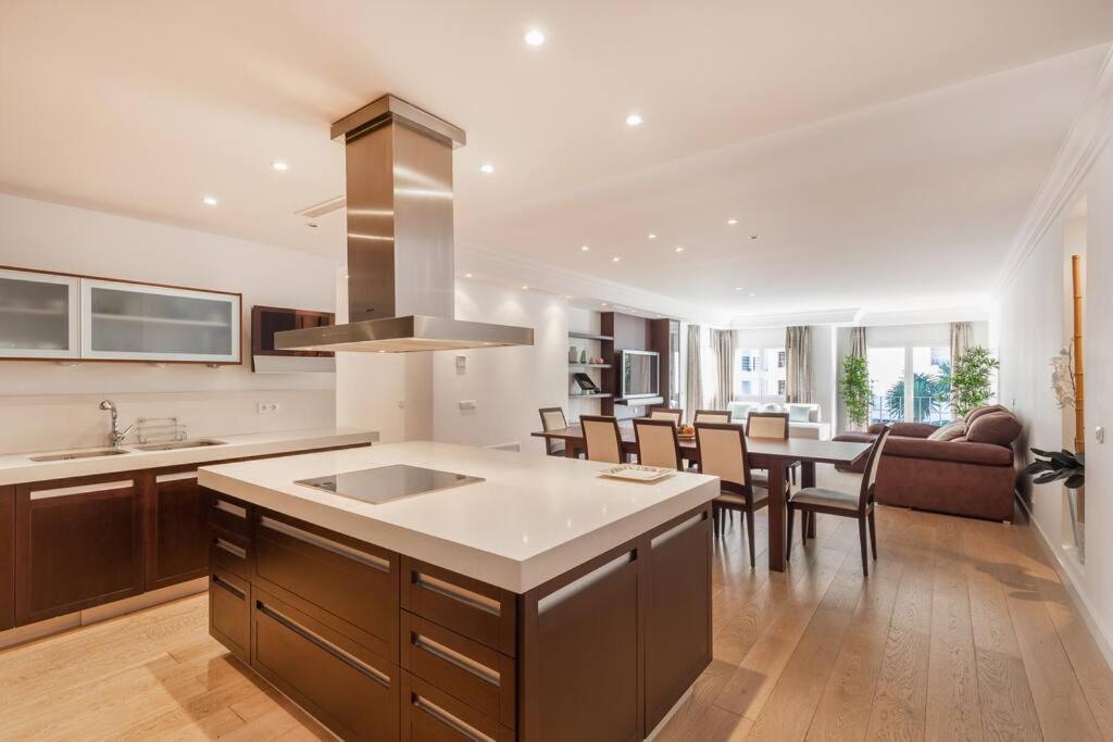 Bright Elegant 3Bdr Apartment In Puerto Banus Marbella Exterior foto